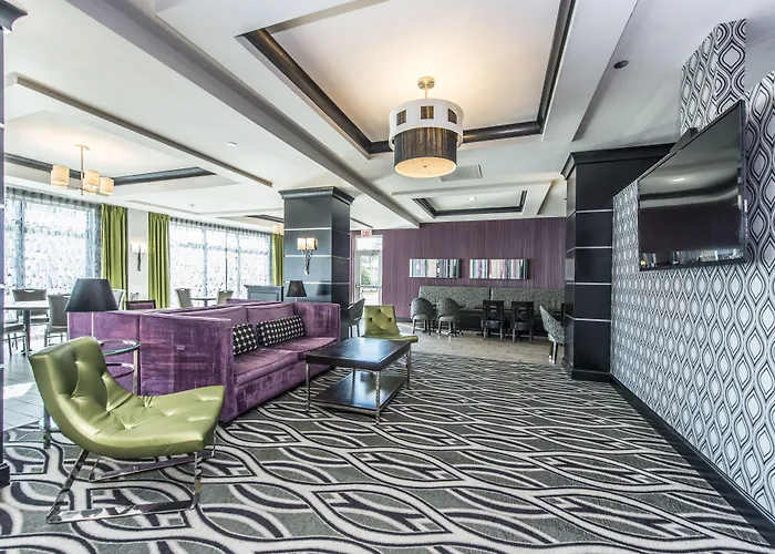 Holiday Inn Express & Suites Charleston Arpt-Conv Ctr Area By Ihg